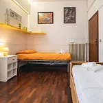 Seaside Retreat, 100 Meters From The Sea 公寓 *
